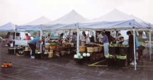 People shopping at the Wegerzyn Farmers Market in the 1990s.
